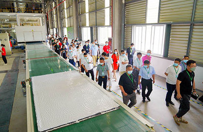 “生態(tài)新材 創(chuàng)領(lǐng)未來-東鵬湖口超級工廠環(huán)保行”活動圓滿收官